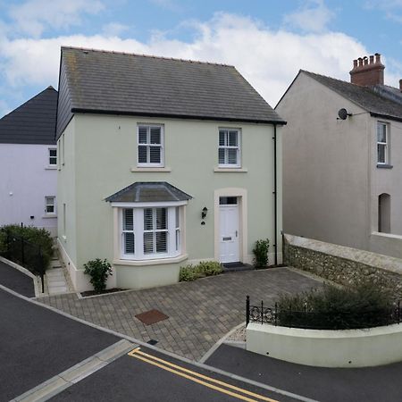 Cottage Mews - Seaside Cottage Parking Terrace Tenby Exterior foto
